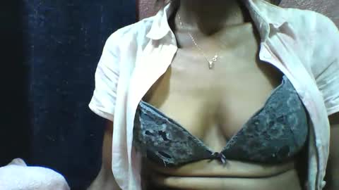 Snapshot of alicia253177 chatting on 09-22-25, 02:57 alicia253177 online show from 09-22-25, 02:57