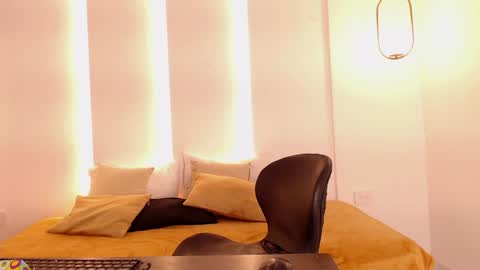 Snapshot of alicia_20_ chatting on 01-07-25, 05:22 Alice online show from 01-07-25, 05:22