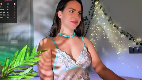 Snapshot of alicia_art_ chatting on 10-22-25, 07:35 Alicia online show from 10-22-25, 07:35