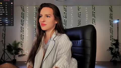 Snapshot of alicia_art_ chatting on 11-10-25, 06:51 Alicia online show from 11-10-25, 06:51