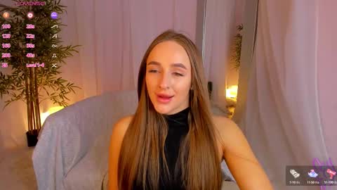 Mia online show from 09-23-25, 02:03