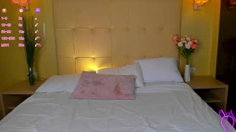 Mia online show from 10-16-25, 02:01