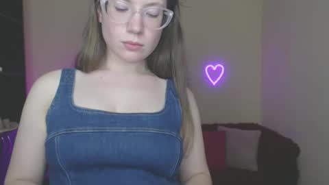 Alicia online show from 02-22-25, 04:30