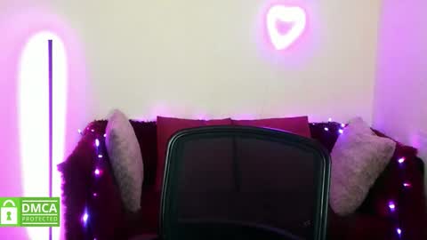 Snapshot of alicia_side_red chatting on 12-14-25, 06:41 Alicia online show from 12-14-25, 06:41