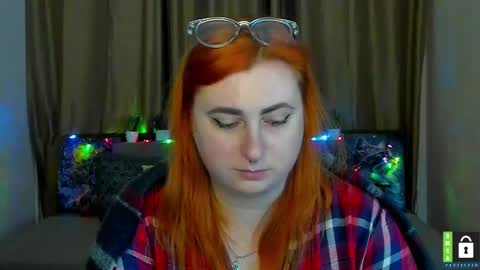 Snapshot of alicia_side_red chatting on 12-20-25, 12:23 Alicia online show from 12-20-25, 12:23