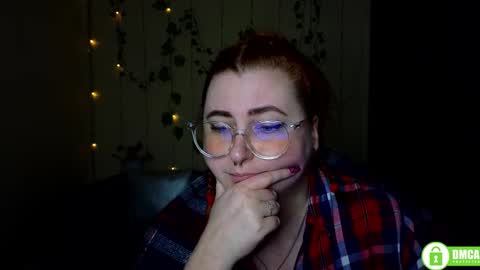 Snapshot of alicia_side_red chatting on 01-11-26, 09:58 Alicia online show from 01-11-26, 09:58