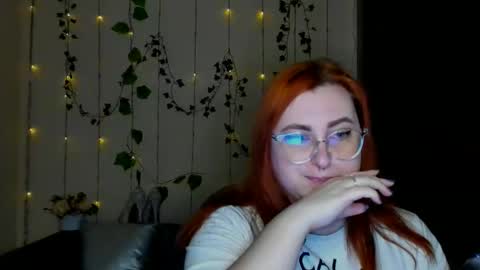 Snapshot of alicia_side_red chatting on 03-02-26, 06:25 Alicia online show from 03-02-26, 06:25