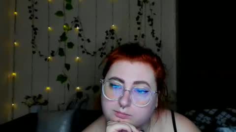 Snapshot of alicia_side_red chatting on 03-05-26, 07:04 Alicia online show from 03-05-26, 07:04