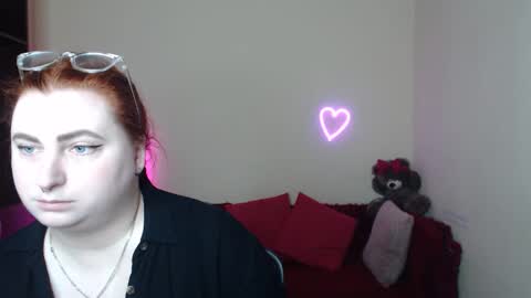 Snapshot of alicia_side_red chatting on 03-09-26, 06:28 Alicia online show from 03-09-26, 06:28