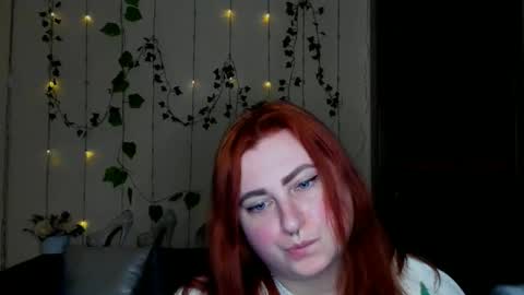 Snapshot of alicia_side_red chatting on 03-11-26, 07:03 Alicia online show from 03-11-26, 07:03