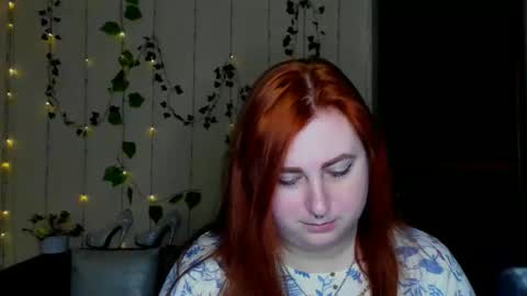 Snapshot of alicia_side_red chatting on 03-15-26, 06:30 Alicia online show from 03-15-26, 06:30