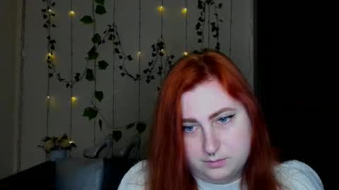 Snapshot of alicia_side_red chatting on 03-22-26, 06:39 Alicia online show from 03-22-26, 06:39