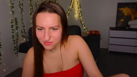 Alicia Lici  online show from 12-21-24, 11:45