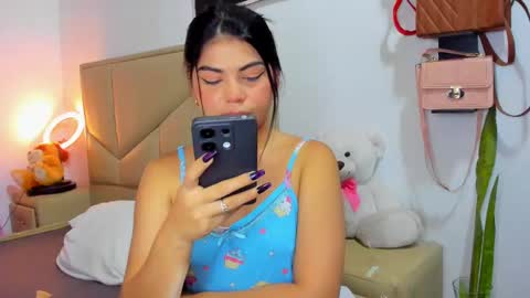 aliciabiden online show from 10-15-25, 04:45