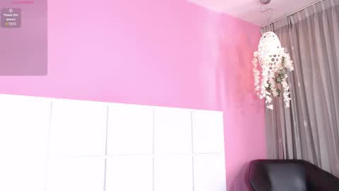 Alicia online show from 09-27-25, 01:38