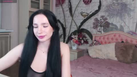 Veronica online show from 11-10-25, 02:38