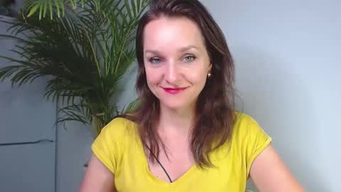 Snapshot of alicialux chatting on 12-09-24, 04:05 Alicia online show from 12-09-24, 04:05