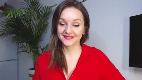 Snapshot of alicialux chatting on 01-07-25, 08:13 Alicia online show from 01-07-25, 08:13