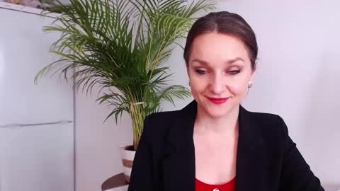 Snapshot of alicialux chatting on 03-05-25, 11:06 Alicia online show from 03-05-25, 11:06