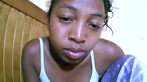 Snapshot of alicianah chatting on 11-12-25, 11:32 alicianah online show from 11-12-25, 11:32