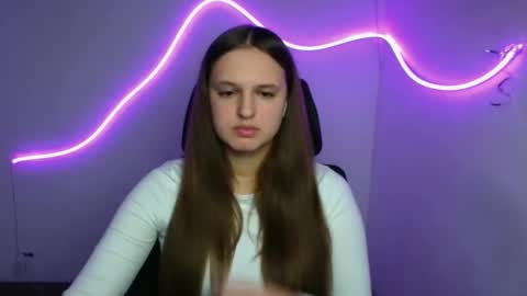 Alicie online show from 10-02-25, 01:40