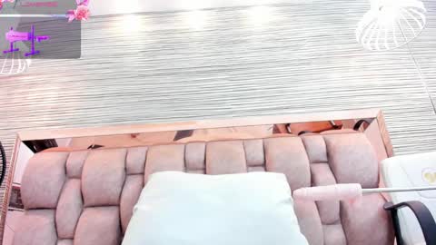 im tutti online show from 01-18-25, 05:20