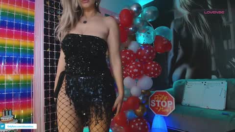 Snapshot of aliessia chatting on 02-08-25, 06:22 Aliessia online show from 02-08-25, 06:22