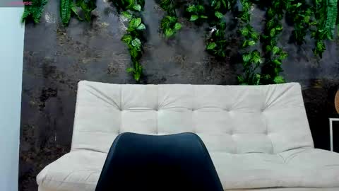 Alice online show from 11-23-25, 04:29