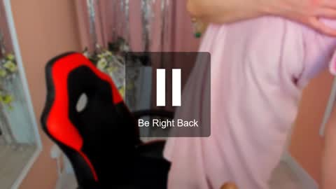 Snapshot of alina_cute_ chatting on 12-25-24, 04:54 Alina online show from 12-25-24, 04:54