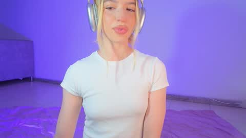 Alina  online show from 11-23-25, 02:55