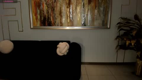 alinakravitz_ online show from 11-15-25, 12:02