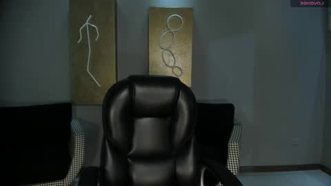 alinakravitz_ online show from 11-17-25, 11:49