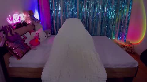 alinaocean online show from 10-26-25, 07:20