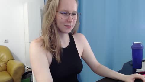 alinasei online show from 09-27-25, 05:18