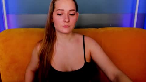 Snapshot of alinawise chatting on 02-25-26, 01:15 alinawise online show from 02-25-26, 01:15