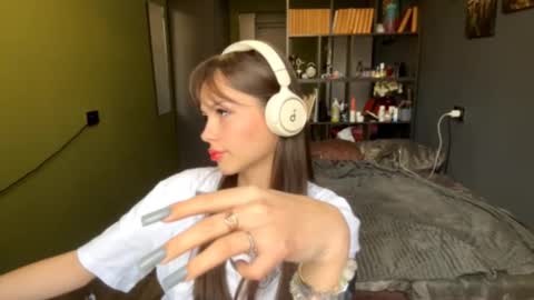 Alice online show from 10-15-25, 07:30