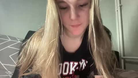 alisa0258 online show from 11-15-25, 02:02