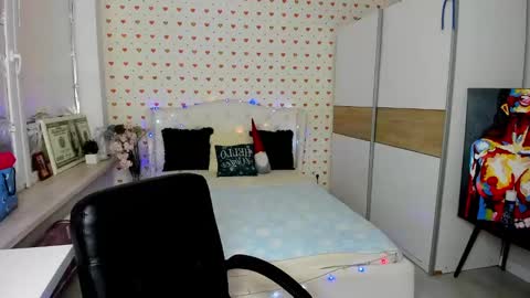 alisa_glamur online show from 12-10-24, 01:44