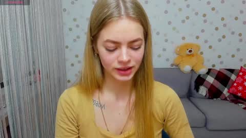 alisa_glamur online show from 01-08-25, 04:00