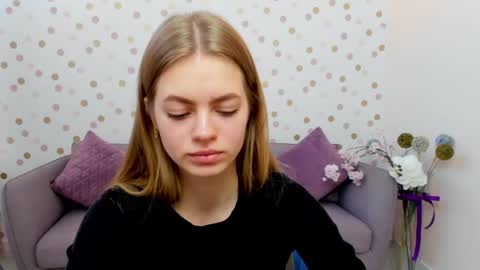 alisa_glamur online show from 02-19-25, 01:06