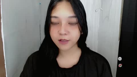 Shanti xhey online show from 11-21-25, 08:51