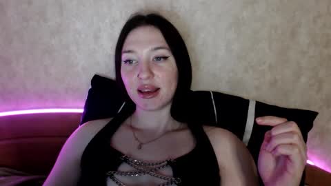 alisaadoll online show from 12-18-25, 01:50