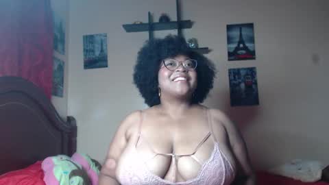 Snapshot of alisha_charm1 chatting on 02-15-25, 03:09 Alisha charm1 online show from 02-15-25, 03:09