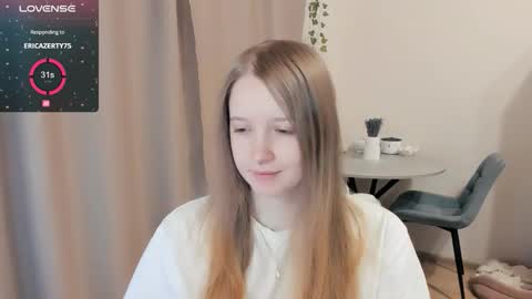 Alya online show from 10-22-25, 01:33