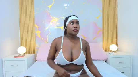 Alisha online show from 09-18-25, 01:02