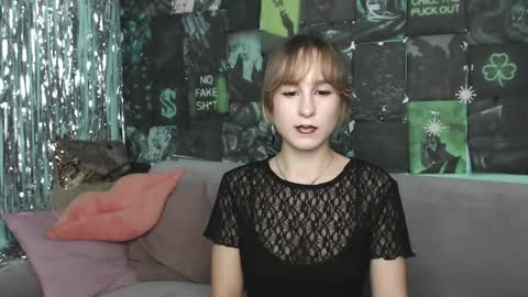 Snapshot of alishakelly chatting on 10-26-25, 05:46 alishakelly online show from 10-26-25, 05:46