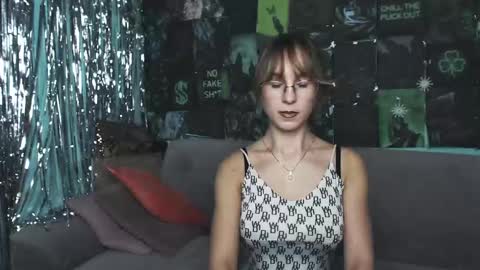 Snapshot of alishakelly chatting on 11-13-25, 05:39 alishakelly online show from 11-13-25, 05:39