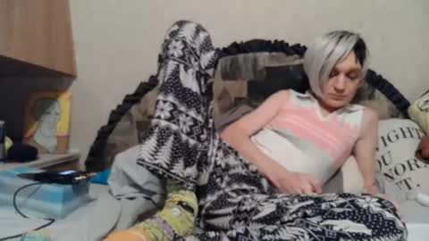 Snapshot of alishaluv chatting on 10-10-25, 03:27 Alisha online show from 10-10-25, 03:27