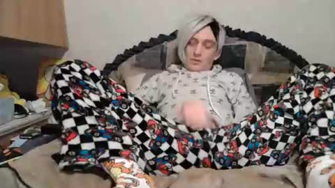 Snapshot of alishaluv chatting on 11-10-25, 03:05 Alisha online show from 11-10-25, 03:05