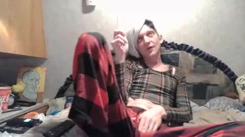 Snapshot of alishaluv chatting on 11-19-25, 07:41 Alisha online show from 11-19-25, 07:41